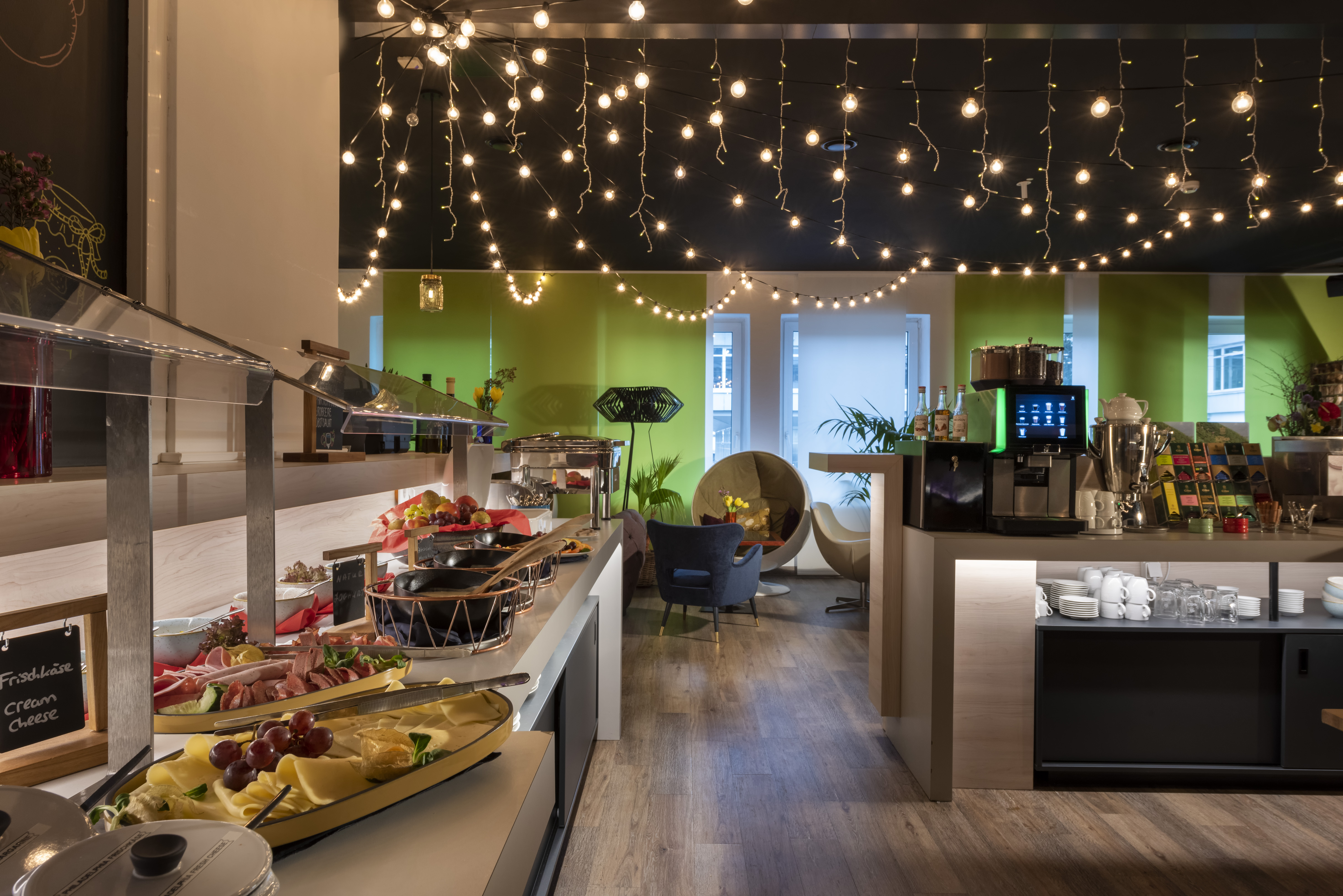 Greet Hotel Alexanderplatz – Frühstücksbuffet