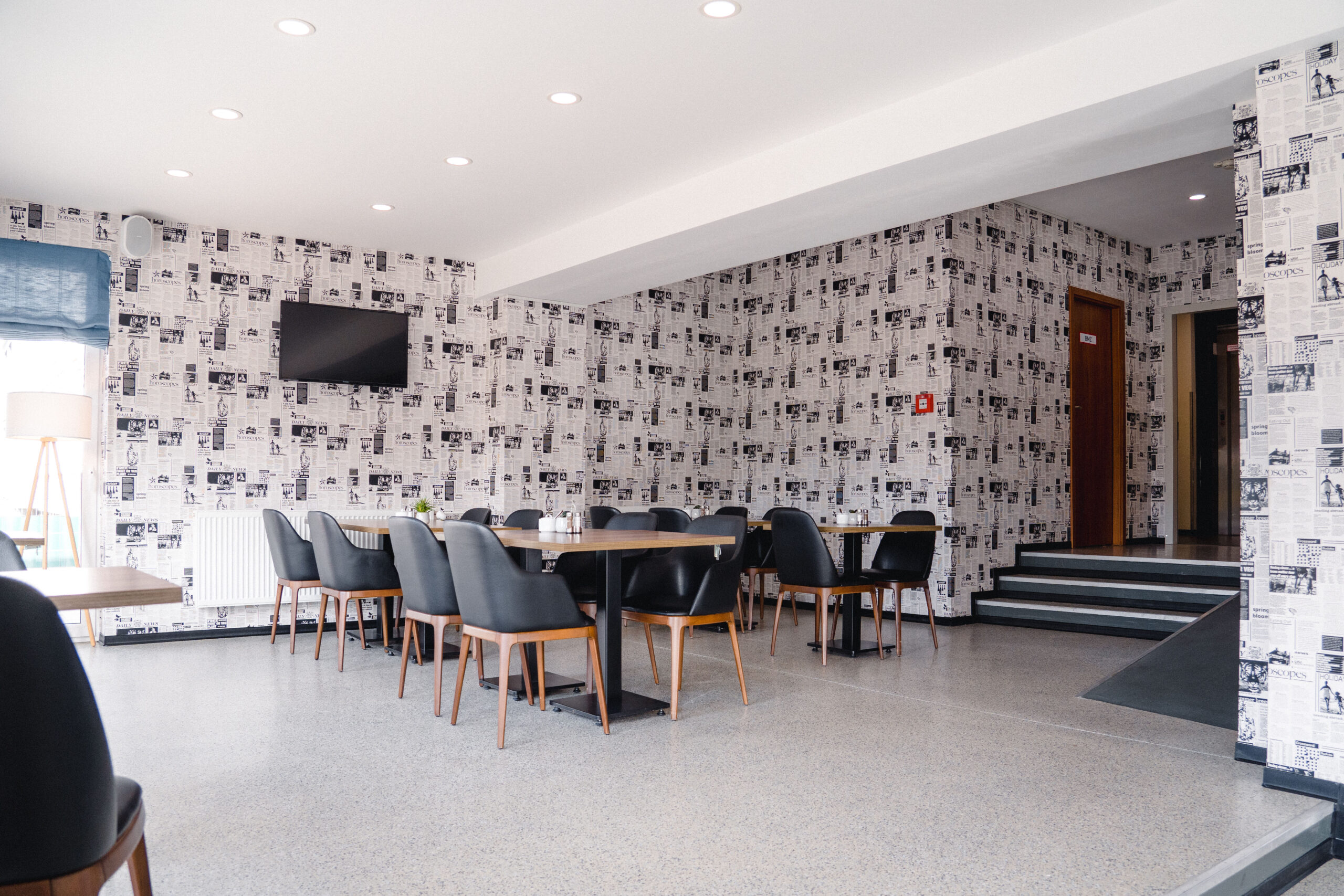 IBB Hotel Berlin Airport – Restaurant mit Sitzplätzen