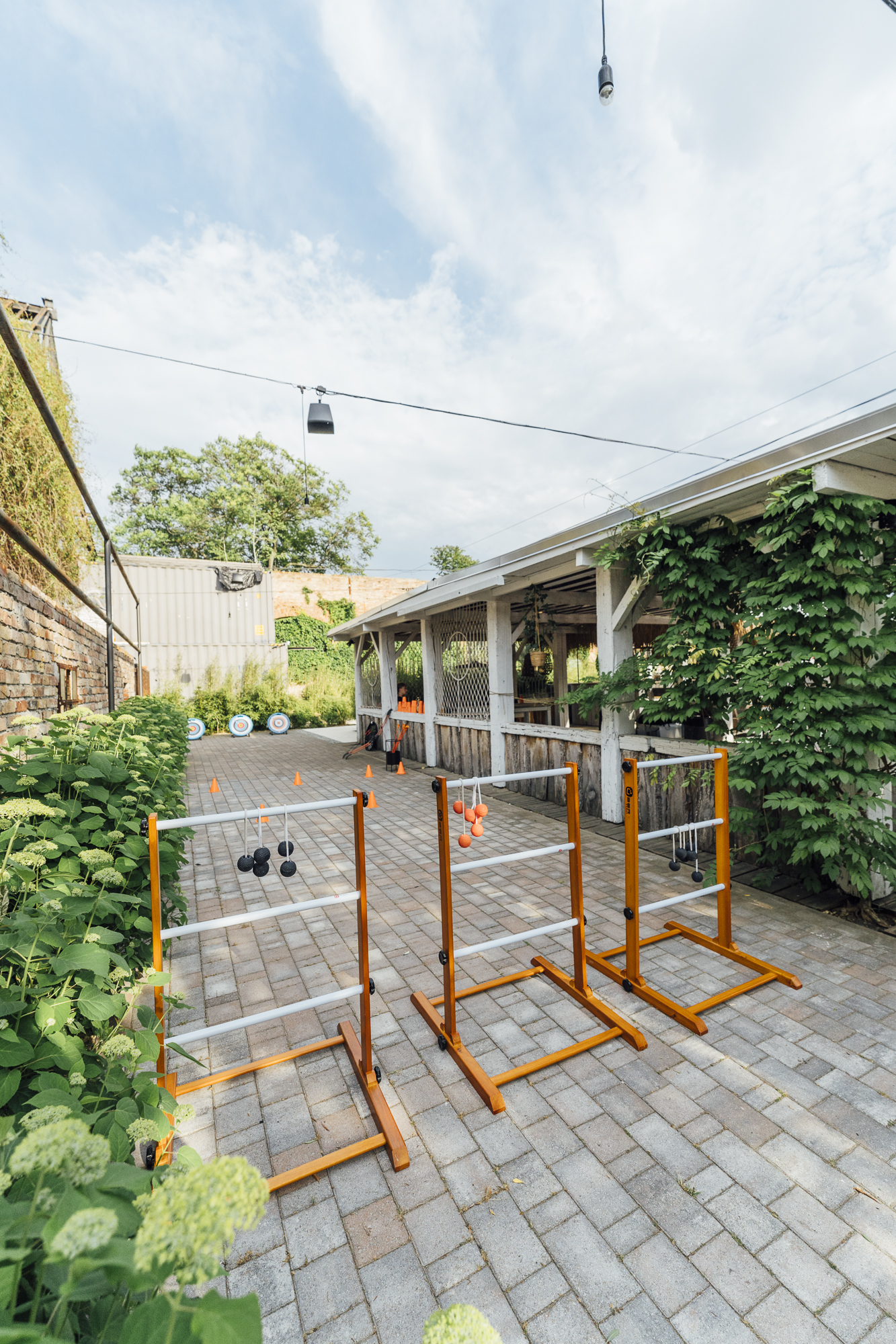 Spielstation im Innenhof