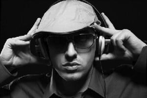CARSTEN B.